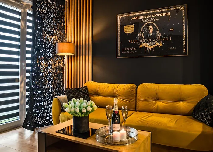 American Express Апартаменты Жешув